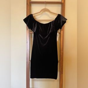 Eliza J - Black Velvet Sheath Dress. Size 4